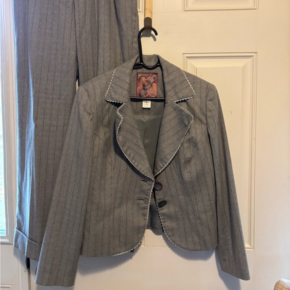 Z by Zelda suit - Picture 1 of 5